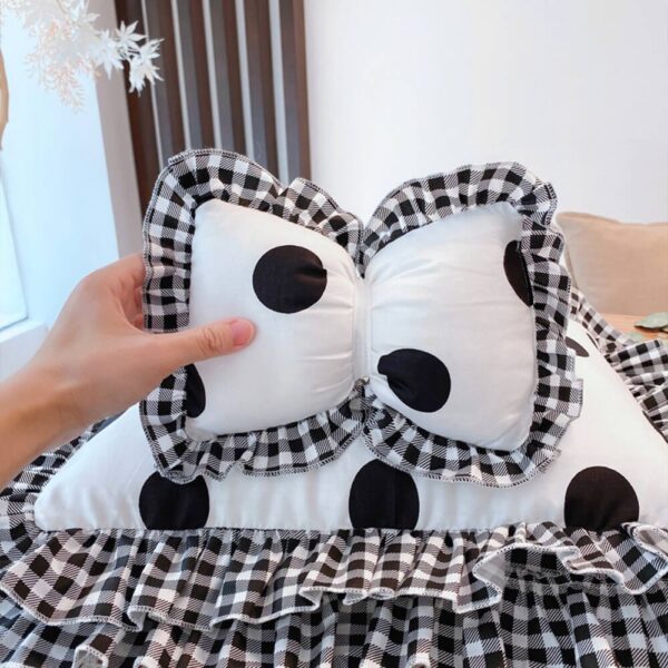 Cute Princess Ruffle Trim Removable Oval Cushion Dog Bed - Image 9